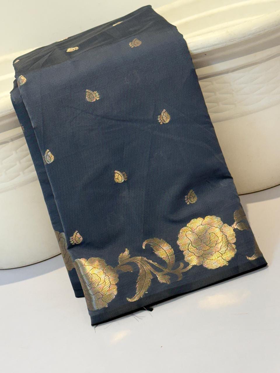 Semi Katan dyable soft silk