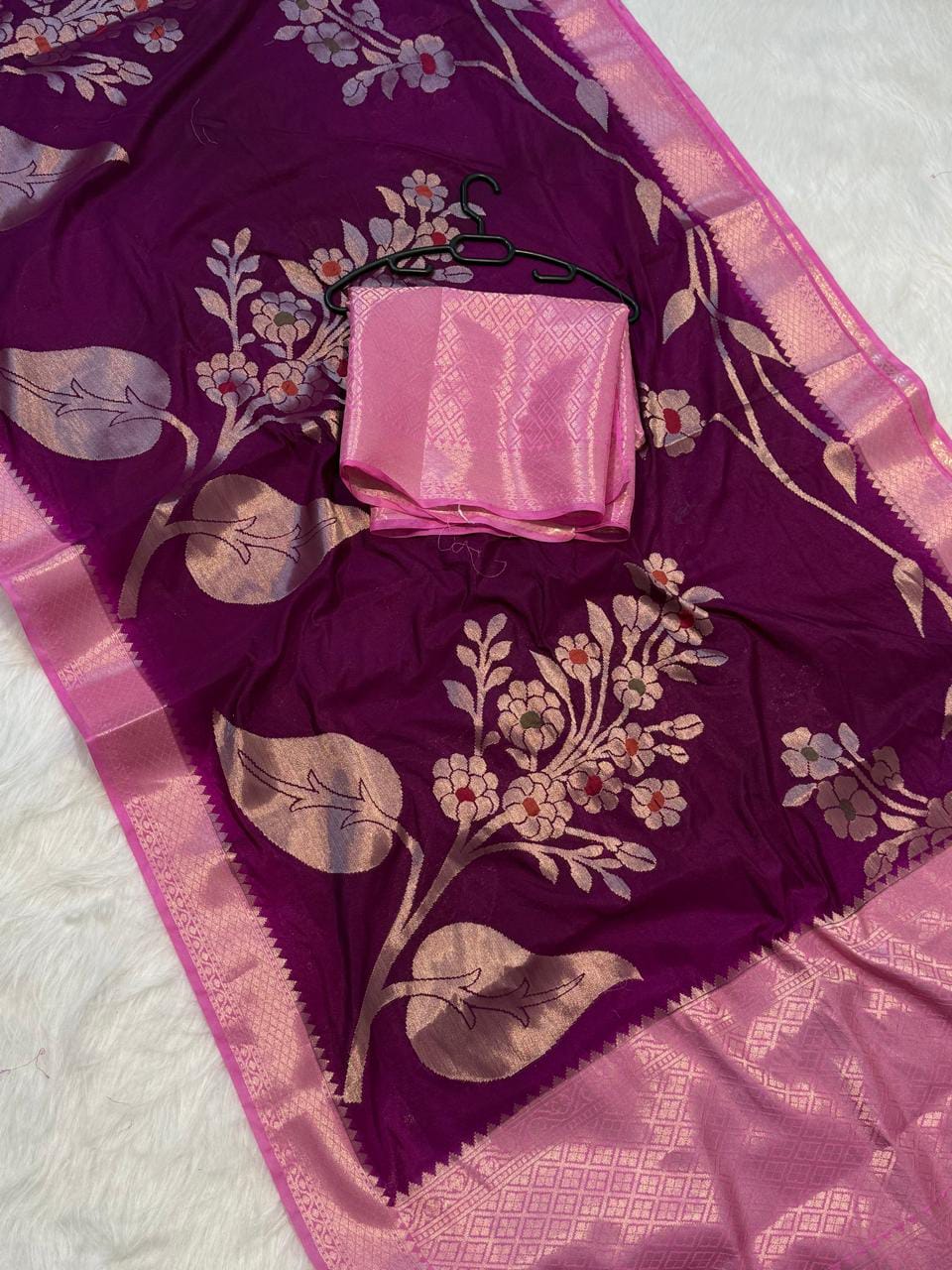 Semi Katan dyable soft silk