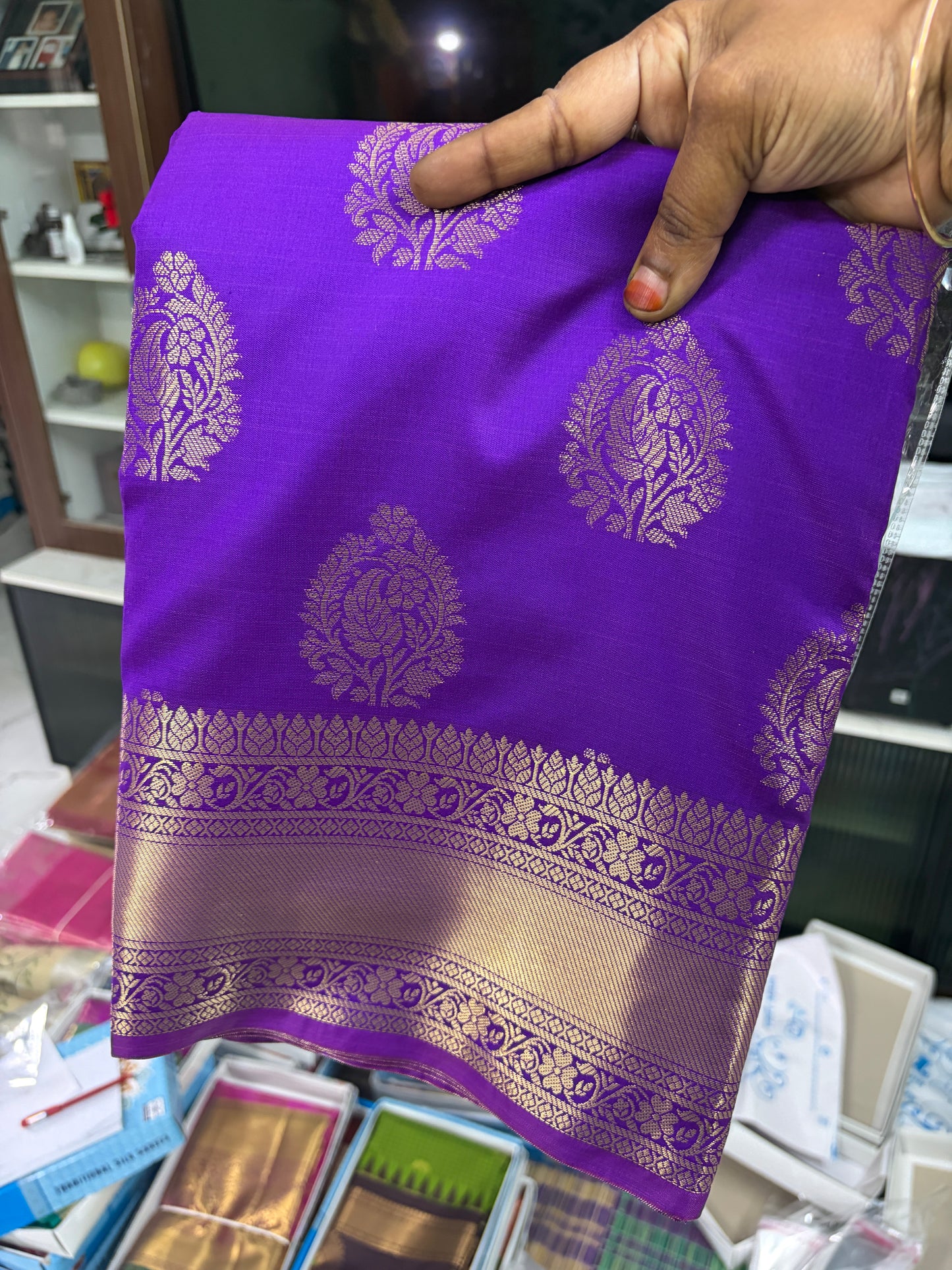 Semi Katan dyable soft silk