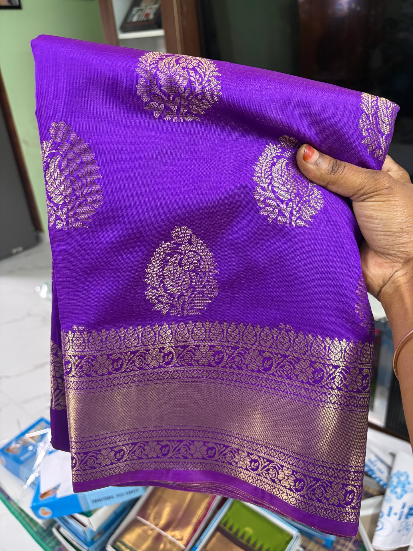 Semi Katan dyable soft silk